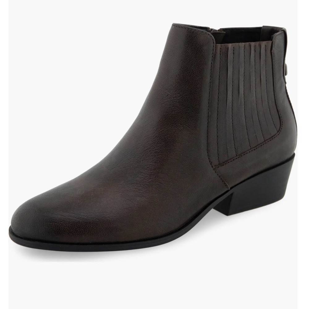 AEROSOLES Brown Leather Ankle Booties